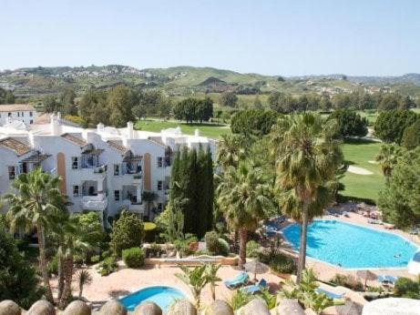 Stylish One Bed Apartment At Matchroom Country Club Fuengirola Exterior photo
