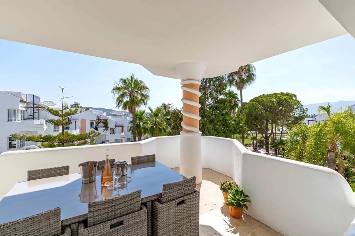 Stylish One Bed Apartment At Matchroom Country Club Fuengirola Exterior photo